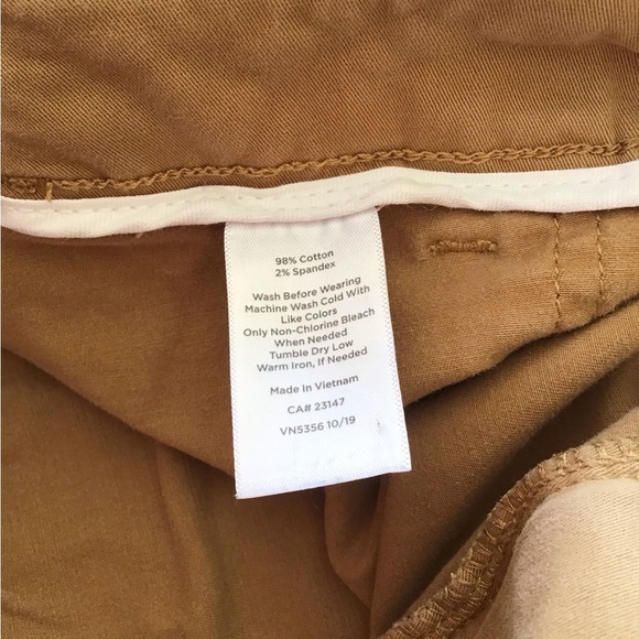 Straight Leg Crops - Picture 6 of 8